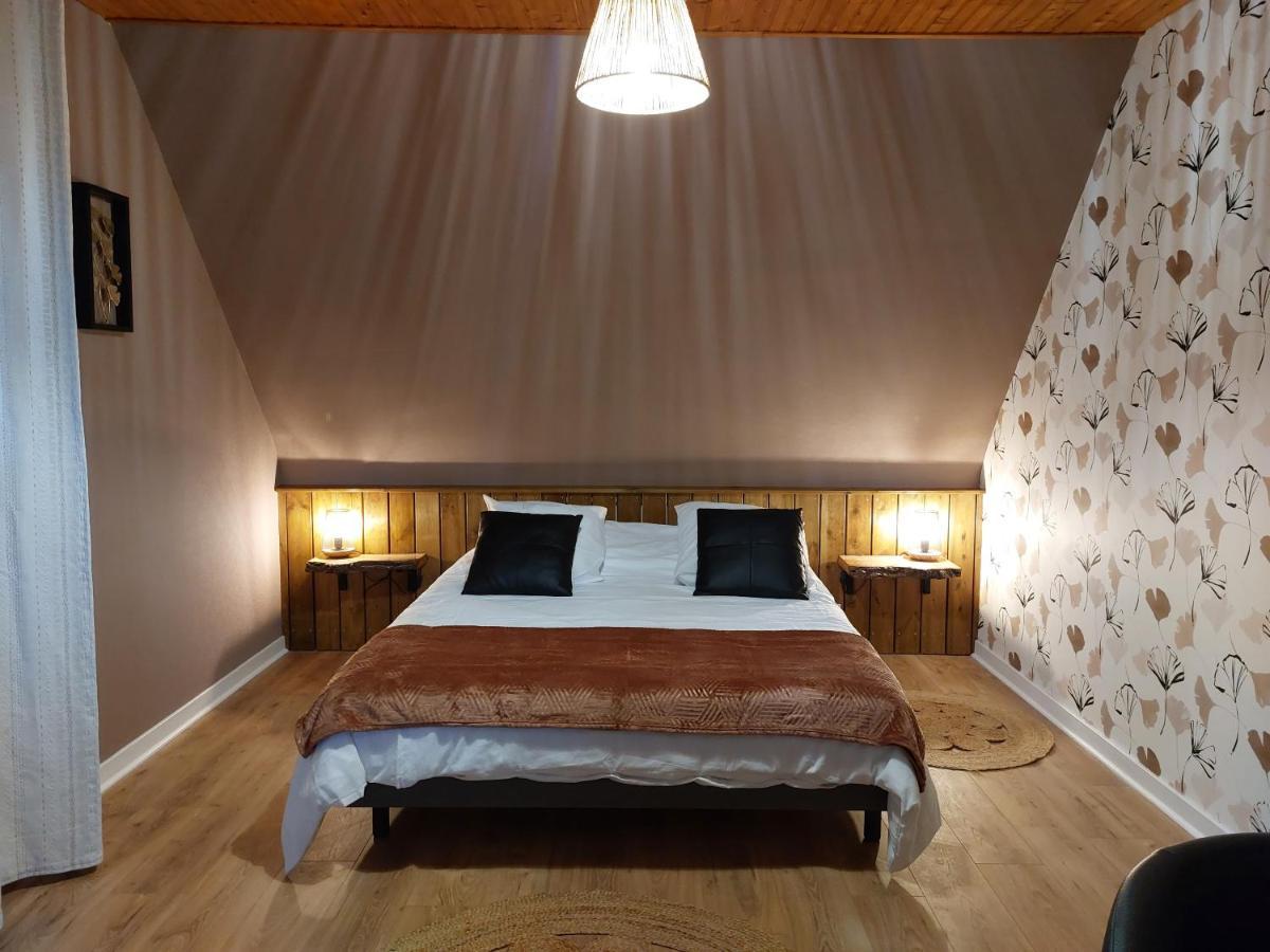 L'Escale D'Armor Bed & Breakfast Loudeac Bagian luar foto